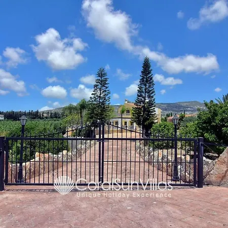 Fabulous In Coral Bay Near Beach, Amenities Villa *