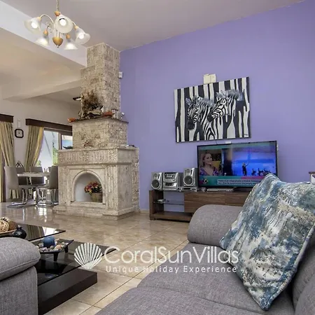 Villa Fabulous In Coral Bay Near Beach, Amenities Pegeia