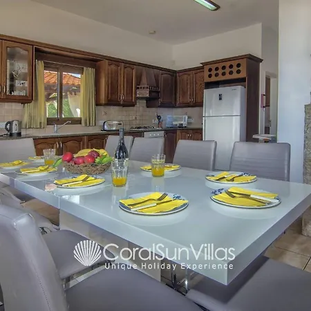 Fabulous In Coral Bay Near Beach, Amenities * Pegeia