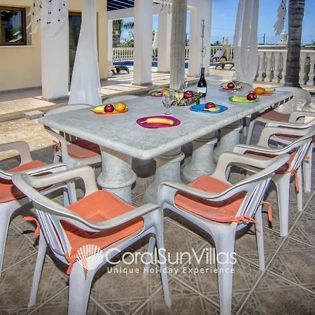 Villa Fabulous In Coral Bay Near Beach, Amenities Pégeia