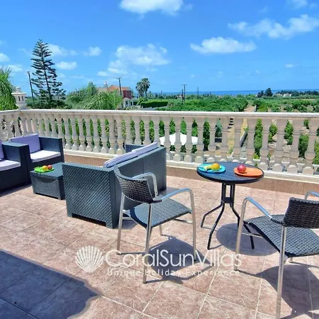 Fabulous In Coral Bay Near Beach, Amenities Villa