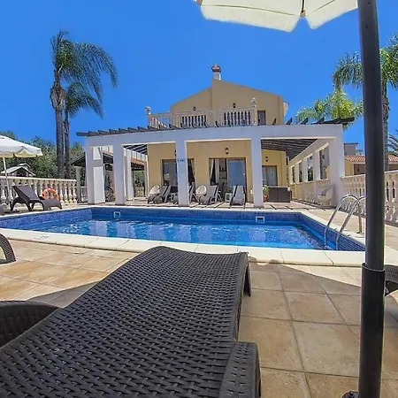 Fabulous In Coral Bay Near Beach, Amenities Peyia