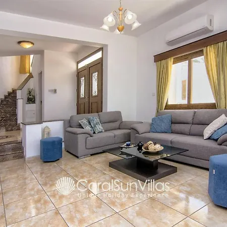 Fabulous In Coral Bay Near Beach, Amenities Villa Peyia