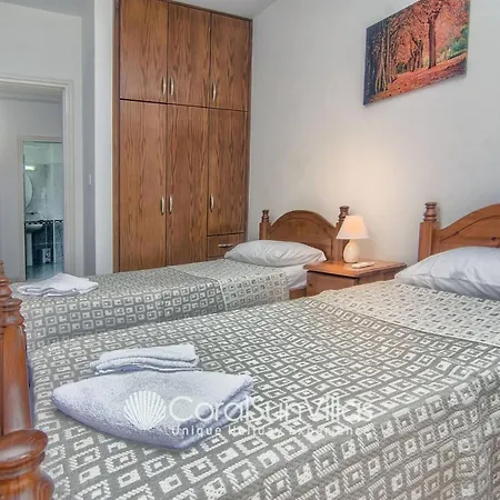 Fabulous In Coral Bay Near Beach, Amenities Villa Peyia