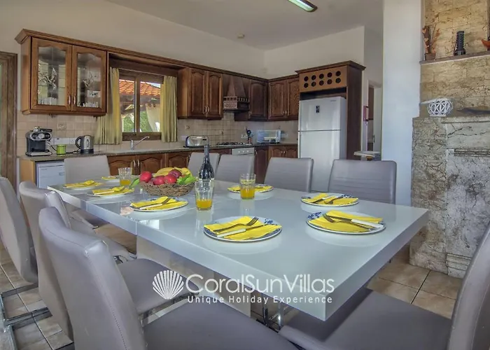 Fabulous In Coral Bay Near Beach, Amenities * Pegeia