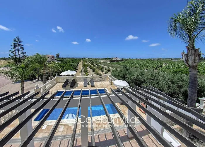 Βίλα Fabulous In Coral Bay Near Beach, Amenities *