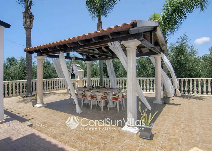 Fabulous In Coral Bay Near Beach, Amenities Vila Pegeia