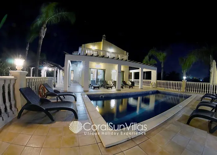 Fabulous In Coral Bay Near Beach, Amenities Βίλα