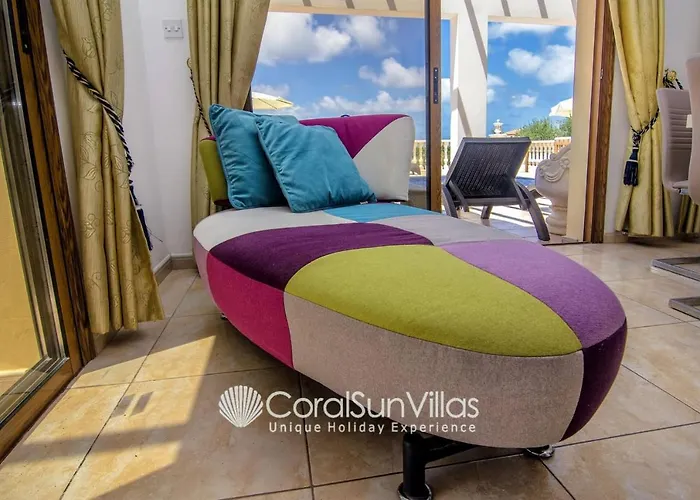 Vila Fabulous In Coral Bay Near Beach, Amenities Pegeia