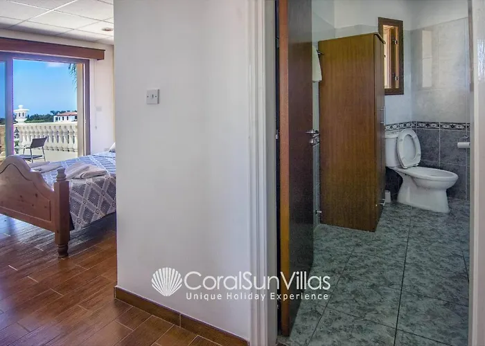Fabulous In Coral Bay Near Beach, Amenities Βίλα Πέγεια