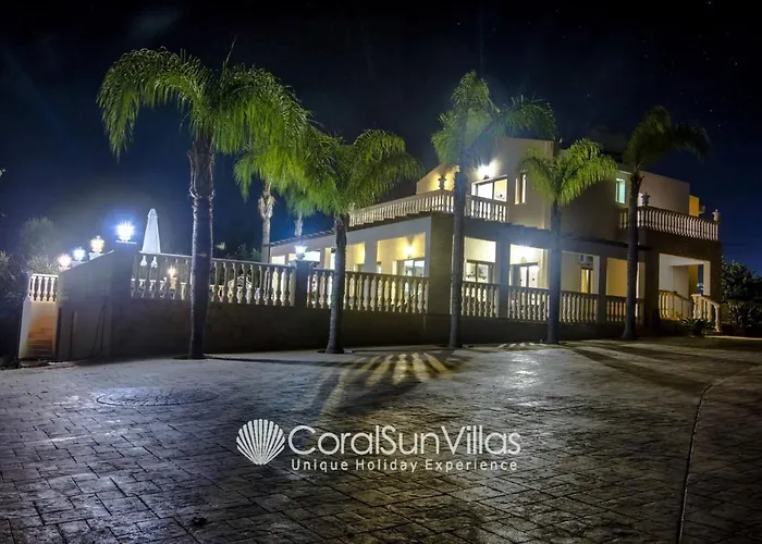 Fabulous In Coral Bay Near Beach, Amenities Pegeia